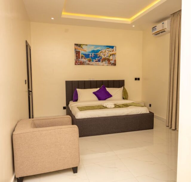 Platimum Apartment Bedroom